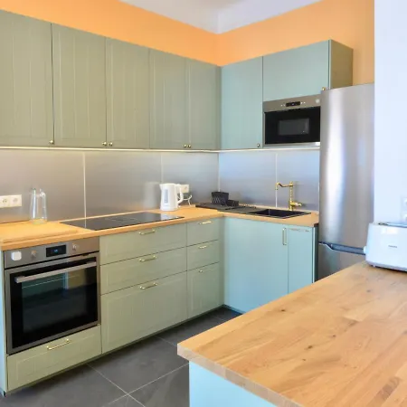 Spacious And Comfy With 3 Bedrooms-3